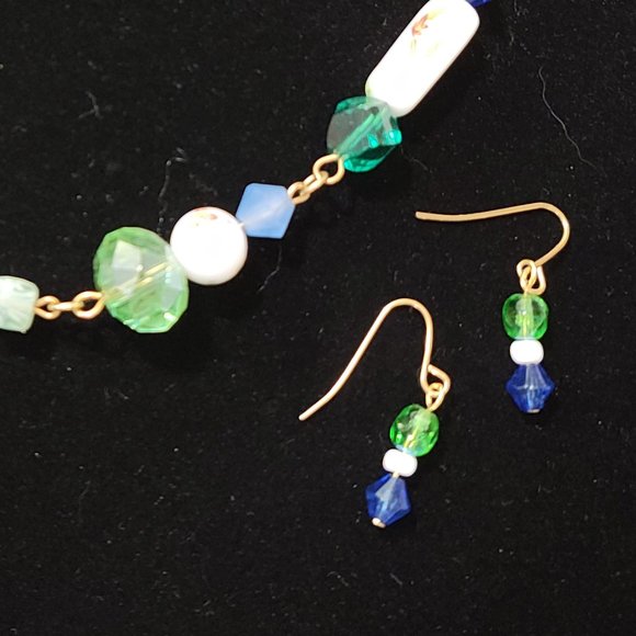 Gold chain & earrings with hand painted porcelain beads and blue and green beads - Picture 3 of 4